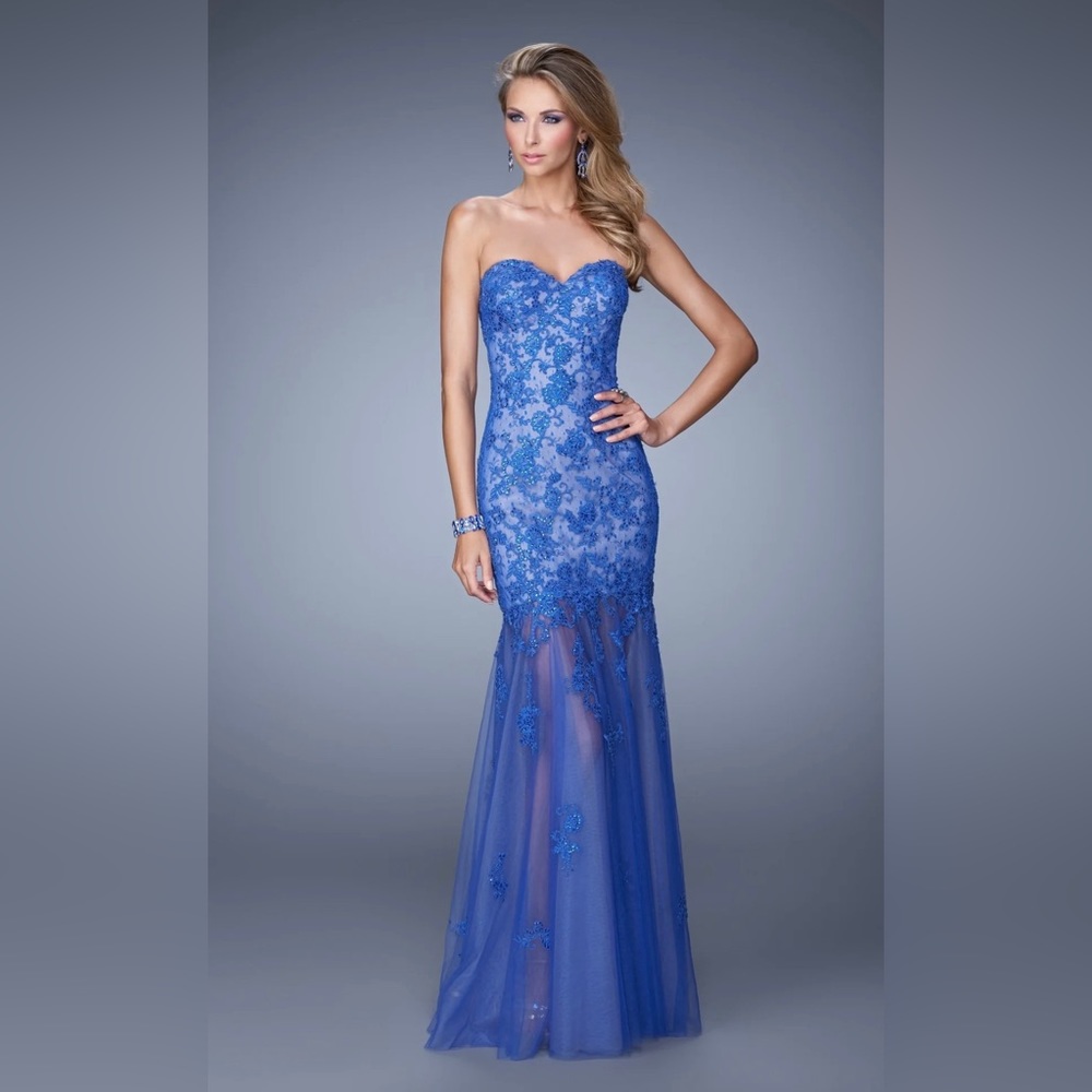 NWT la femme prom evening dress size 2